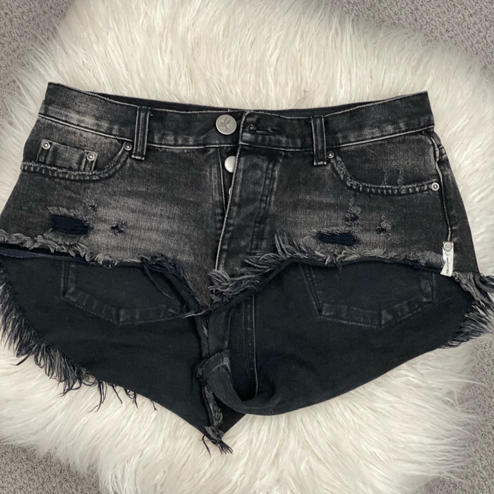 Size 26 one teaspoon shorts